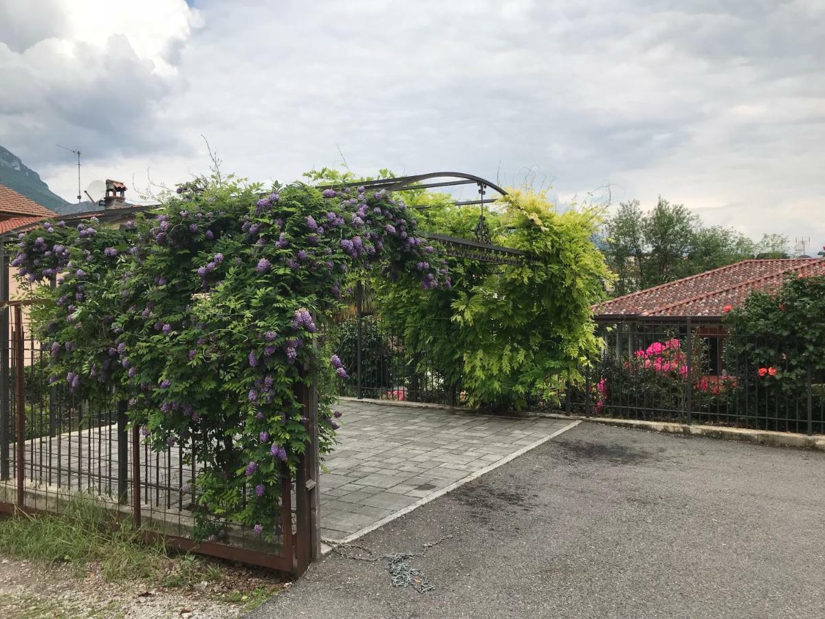 Appartamento Corte Antica Μπελάτζιο Εξωτερικό φωτογραφία